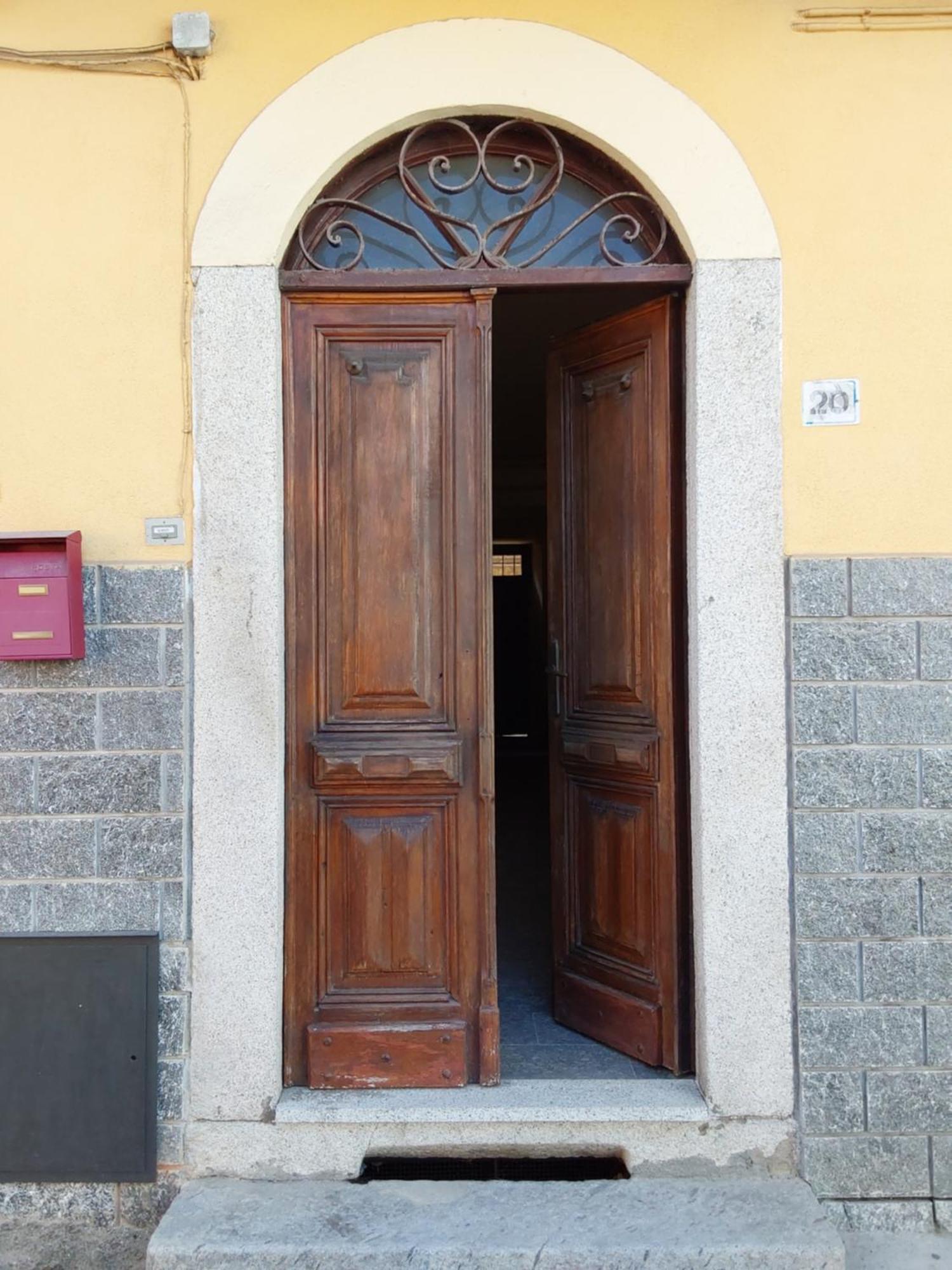 Casa Vacanze Malvarosa Casale Corte Cerro Extérieur photo